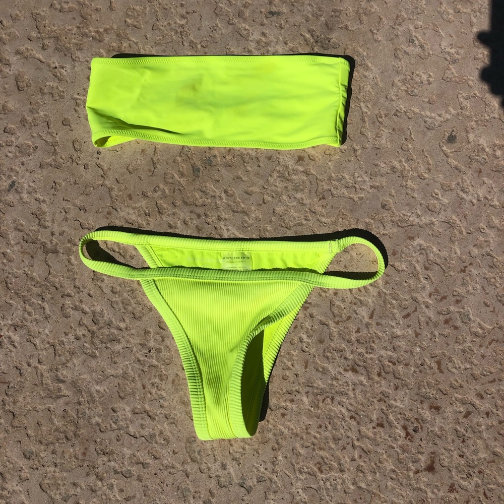 SOLD ON MERCARI White fox boutique bikini😍